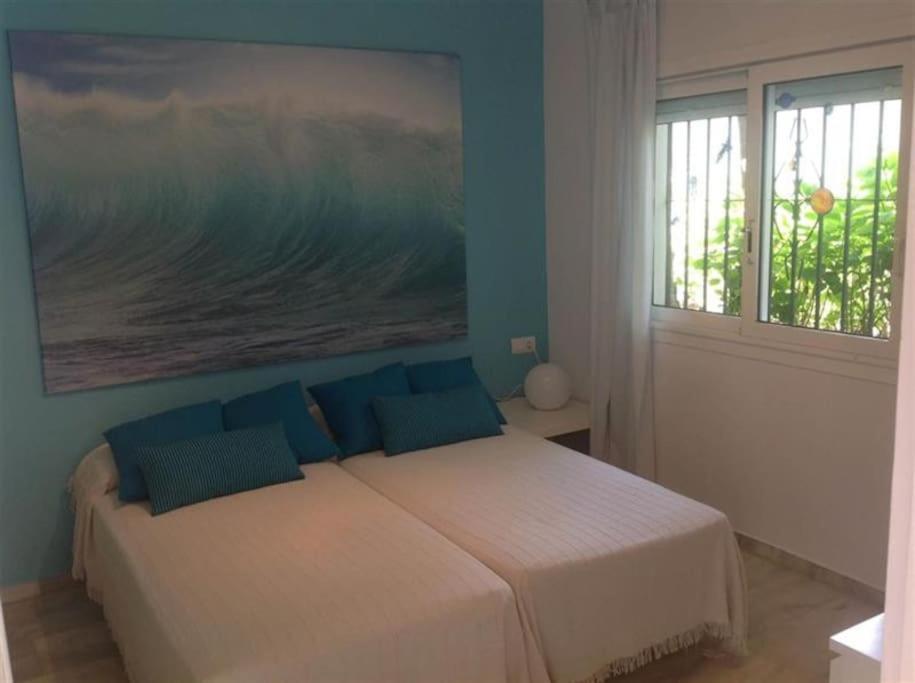Apartamento Beachfront Development With Tropical Gardens. Marbella